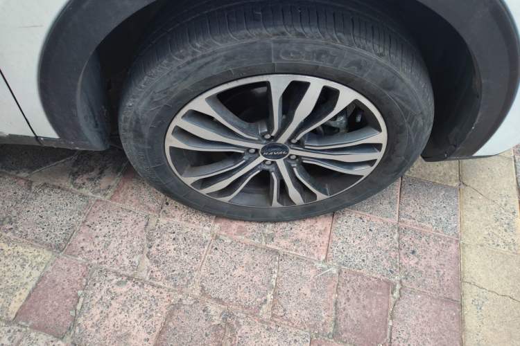 Used Haval F7 2019 2.0T Two-Wheel Drive i-Van China V standard Right Front Wheel Hub