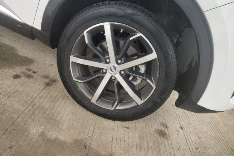 Used Haval F7 2019 1.5T Two-Wheel Drive i-Trend China V Emission Standard Right Front Wheel Hub