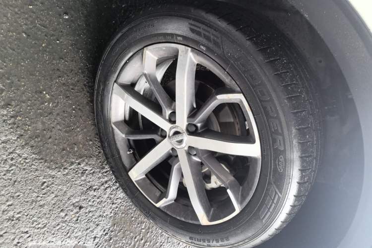 Used Haval F7 2019 1.5T Two-Wheel Drive i-Trend China V Emission Standard Right Front Wheel Hub