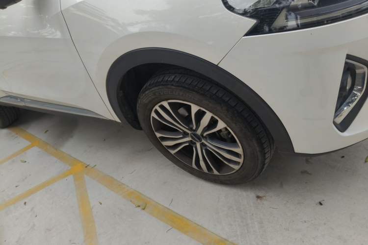 Used Haval F7 2019 2.0T Two-Wheel-Drive i-Van China VI Standard Right Front Wheel Hub