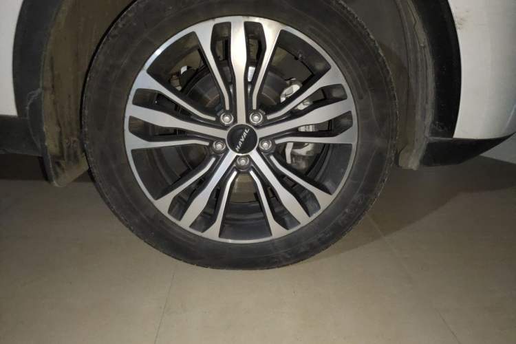 Used Haval F7 2019 2.0T Two-Wheel Drive i-Van China V standard Right Front Wheel Hub