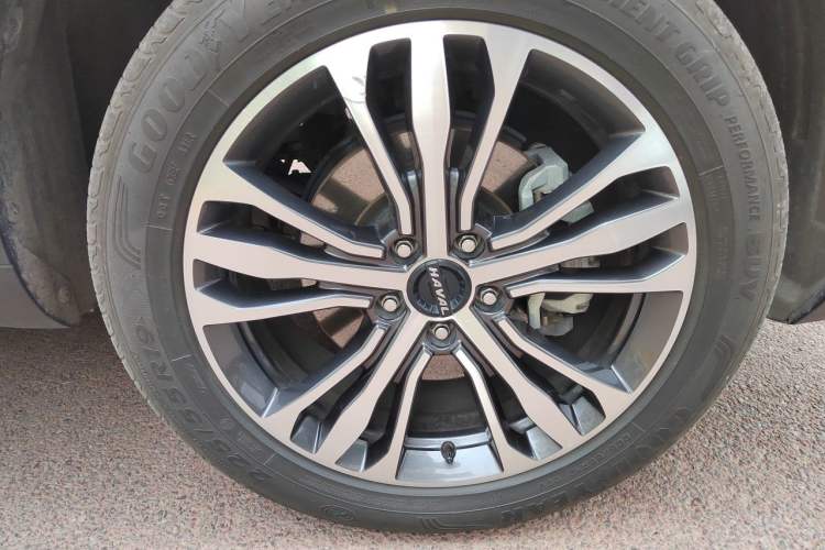 Used Haval F7 2019 2.0T Four-Wheel Drive iJoy China V Standard Right Front Wheel Hub
