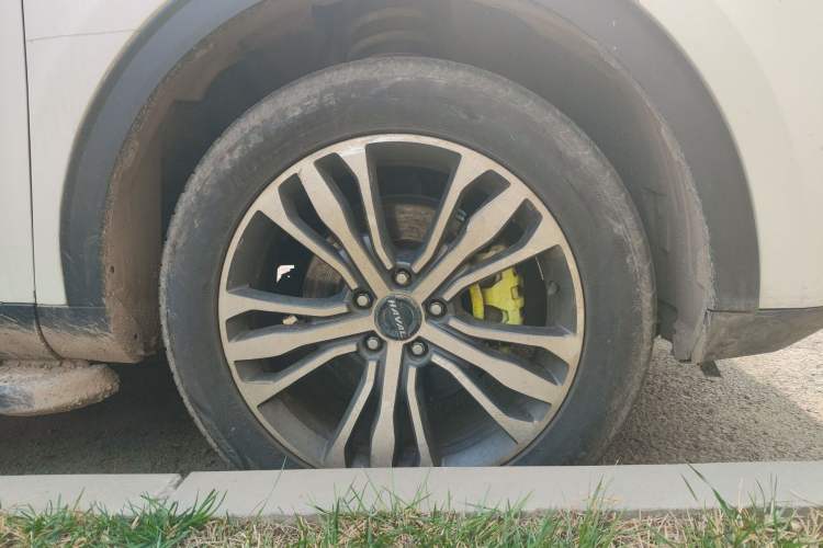 Used Haval F7 2019 2.0T Four-Wheel Drive iJoy China V Standard Right Front Wheel Hub