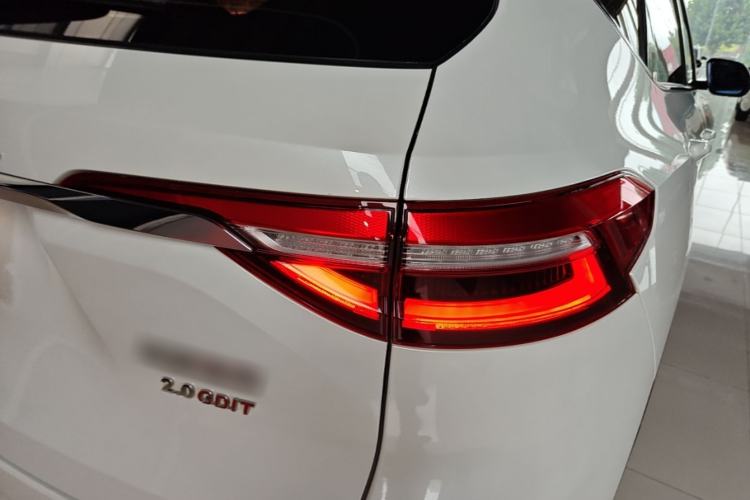 Used Haval F7 2019 2.0T Four-Wheel Drive iJoy China V Standard Right Rear Taillight