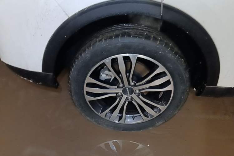 Used Haval F7 2019 2.0T Four-Wheel Drive iJoy China VI Standard Right Rear Wheel Hub