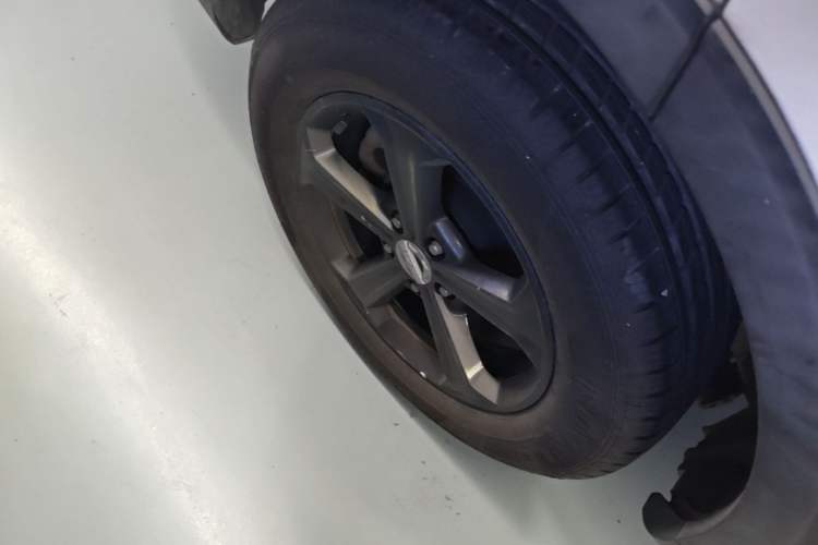 Used Haval F7 2019 1.5T Two-Wheel-Drive i-Type China VI Standard Right Rear Wheel Hub