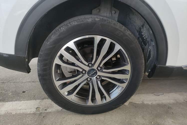 Used Haval F7 2019 2.0T Four-Wheel Drive iJoy China V Standard Right Rear Wheel Hub
