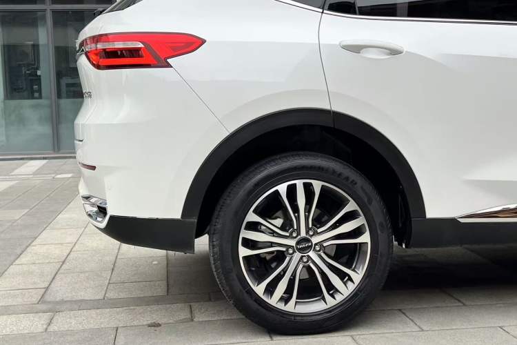 Used Haval F7 2019 2.0T Four-Wheel Drive iJoy China VI Standard Right Rear Wheel Hub