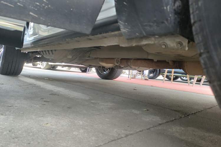 Used Haval F7 2019 2.0T Four-Wheel Drive iJoy China V Standard Right Side Sill