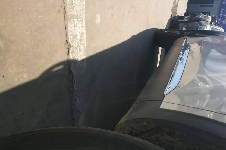 Used Haval F7 2019 1.5T Two-Wheel Drive i-Type China V Standard Right Side Sill