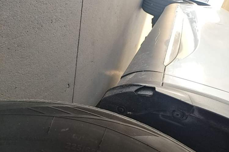 Used Haval F7 2019 1.5T Two-Wheel Drive i-Type China V Standard Right Side Sill