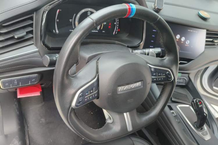 Used Haval F7 2019 2.0T Two-Wheel-Drive i-Van China VI Standard Steering Wheel
