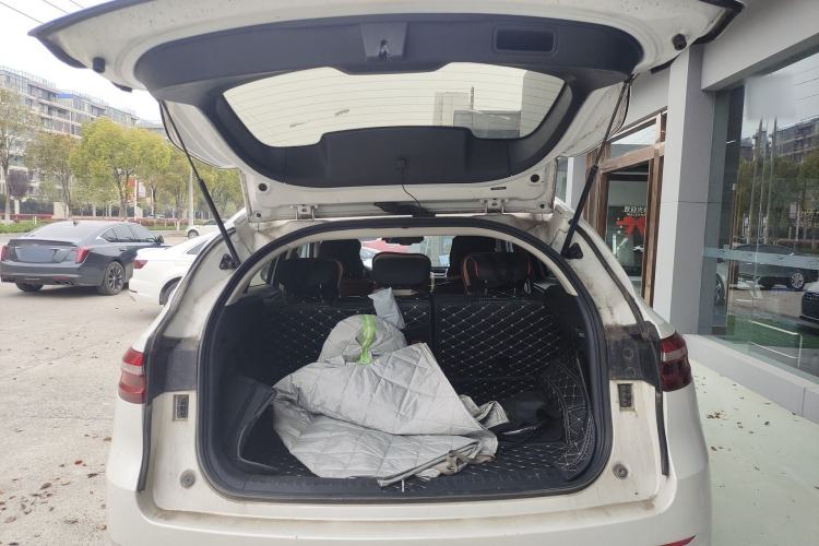 Used Haval F7 2019 1.5T Two-Wheel Drive iCool China V Standard Trunk