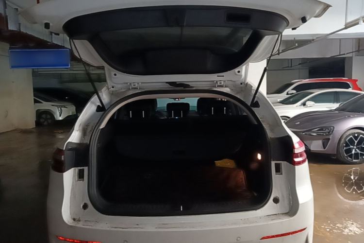 Used Haval F7 2019 2.0T Four-Wheel Drive iJoy China VI Standard Trunk