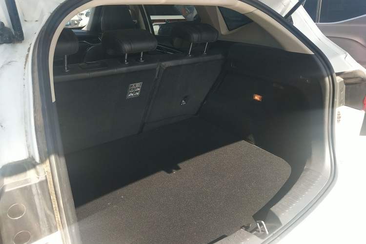 Used Haval F7 2019 1.5T Two-Wheel Drive i-Type China V Standard Trunk