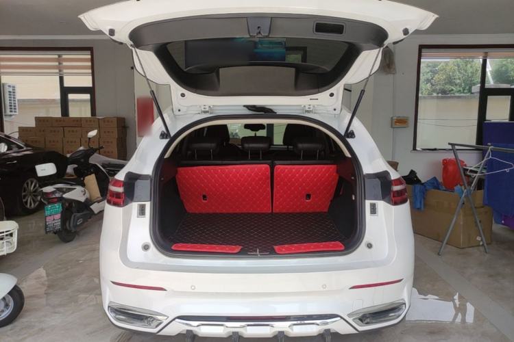 Used Haval F7 2019 1.5T Two-Wheel Drive iCool China VI Standard Trunk