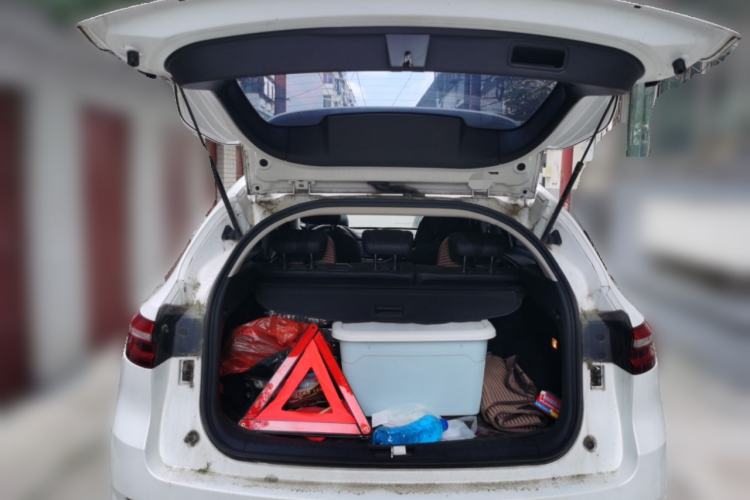 Used Haval F7 2019 2.0T Four-Wheel Drive iJoy China VI Standard Trunk