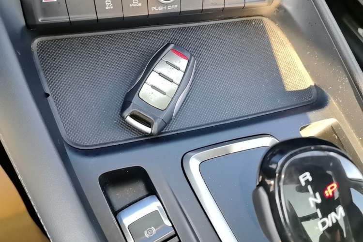 Used Haval F7 2019 1.5T Two-Wheel-Drive i-Type China VI Standard Vehicle Key