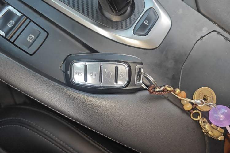 Used Haval F7 2019 1.5T Two-Wheel Drive i-Type China V Standard Vehicle Key