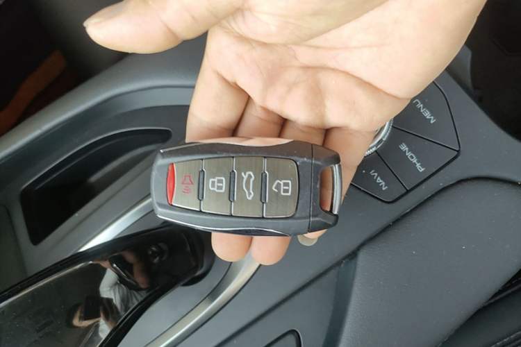 Used Haval F7 2019 2.0T Four-Wheel Drive iJoy China V Standard Vehicle Key