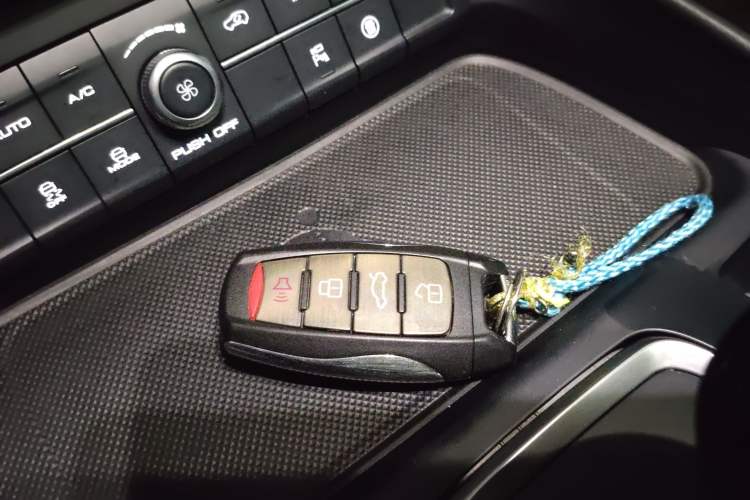 Used Haval F7 2019 1.5T Two-Wheel Drive i-Trend China VI Standard Vehicle Key