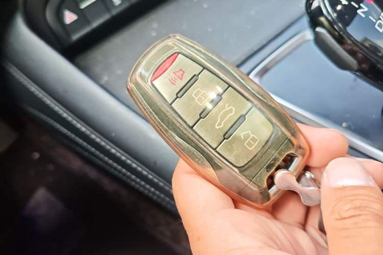 Used Haval F7 2019 1.5T Two-Wheel-Drive i-Type China VI Standard Vehicle Key