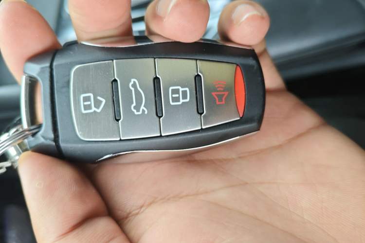 Used Haval F7 2019 1.5T Two-Wheel Drive i-Type China V Standard Vehicle Key