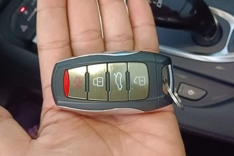 Used Haval F7 2019 2.0T Four-Wheel Drive iJoy China VI Standard Vehicle Key