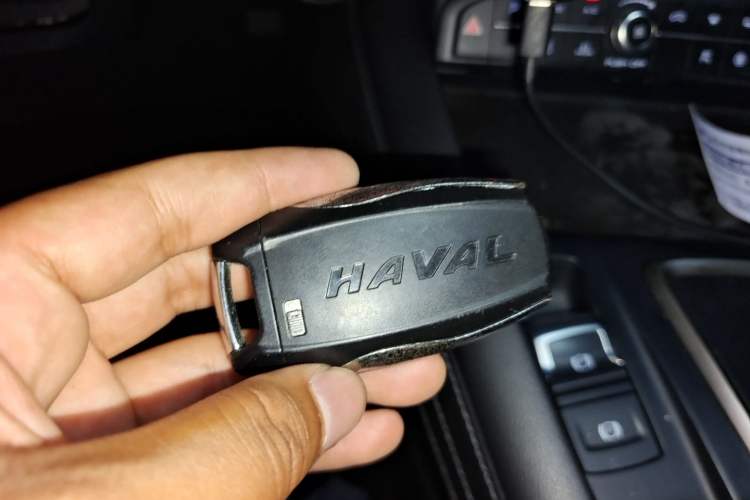 Used Haval F7 2019 2.0T Two-Wheel-Drive i-Van China VI Standard Vehicle Key