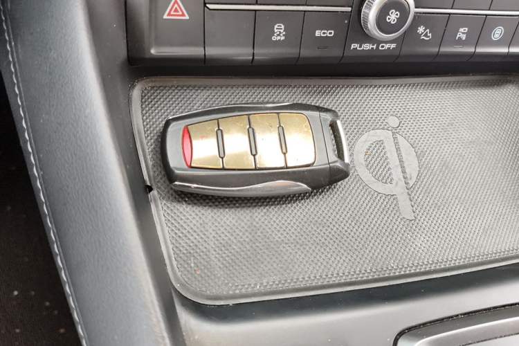 Used Haval F7 2019 2.0T Four-Wheel Drive iJoy China VI Standard Vehicle Key