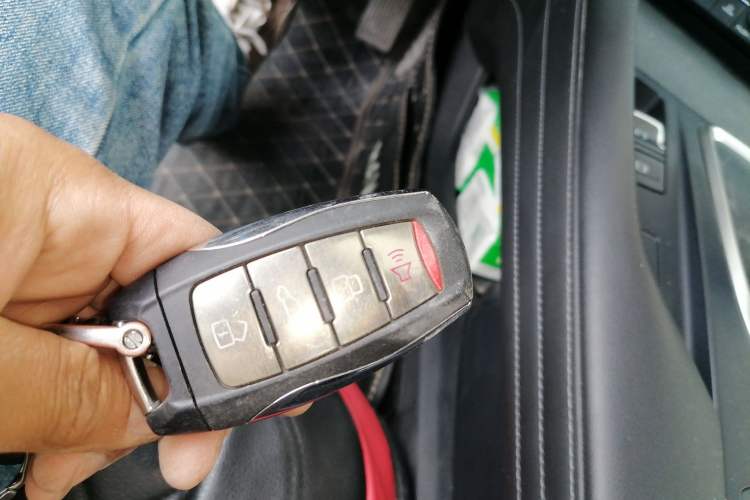 Used Haval F7 2019 1.5T Two-Wheel Drive i-Type China V Standard Vehicle Key
