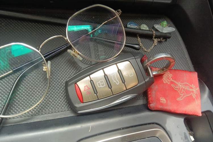 Used Haval F7 2019 2.0T Two-Wheel Drive i-Van China V standard Vehicle Key