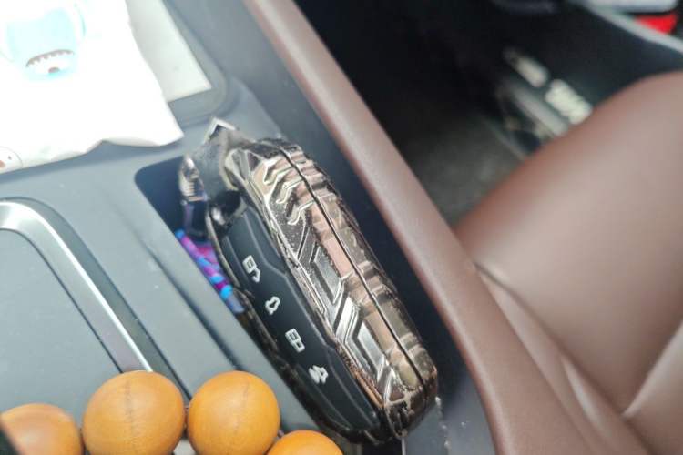 Used Haval F7 2019 2.0T Two-Wheel-Drive i-Van China VI Standard Vehicle Key