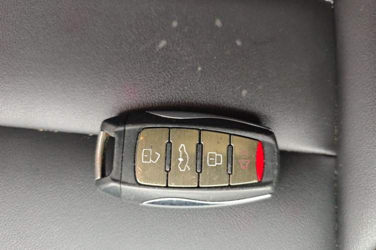 Used Haval F7 2019 1.5T Two-Wheel Drive i-Trend China V Emission Standard Vehicle Key