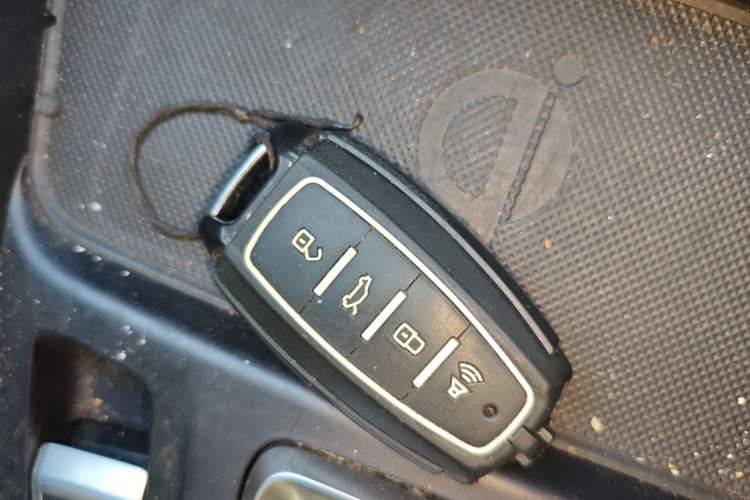 Used Haval F7 2019 1.5T Two-Wheel Drive i-Trend China VI Standard Vehicle Key