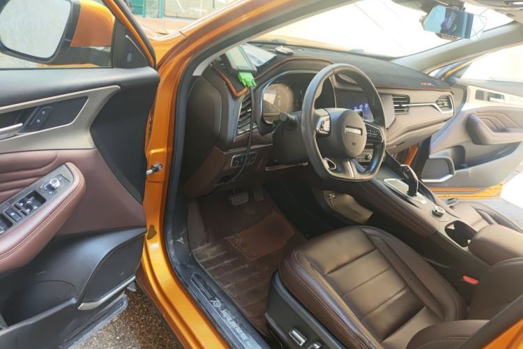 Used Haval F7 2019 2.0T Four-Wheel Drive 70th Anniversary Limited Edition Driver Seat