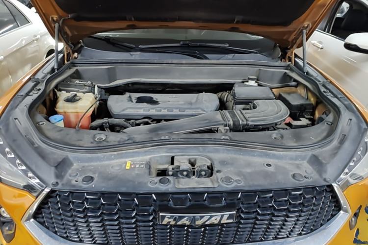 Used Haval F7 2019 2.0T Four-Wheel Drive 70th Anniversary Limited Edition Engine Bay