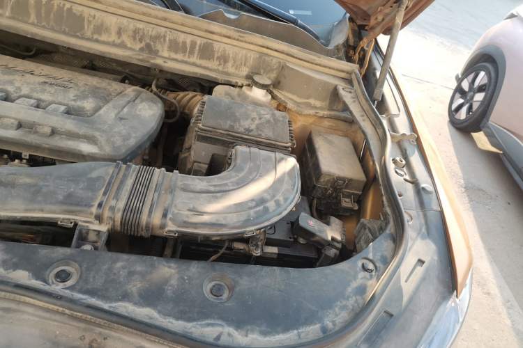 Used Haval F7 2019 2.0T Four-Wheel Drive 70th Anniversary Limited Edition Engine Bay Left