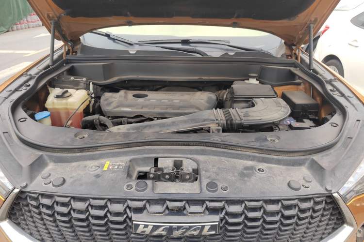 Used Haval F7 2019 2.0T Four-Wheel Drive 70th Anniversary Limited Edition Engine Bay