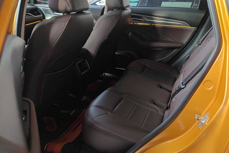 Used Haval F7 2019 2.0T Four-Wheel Drive 70th Anniversary Limited Edition Interior 4