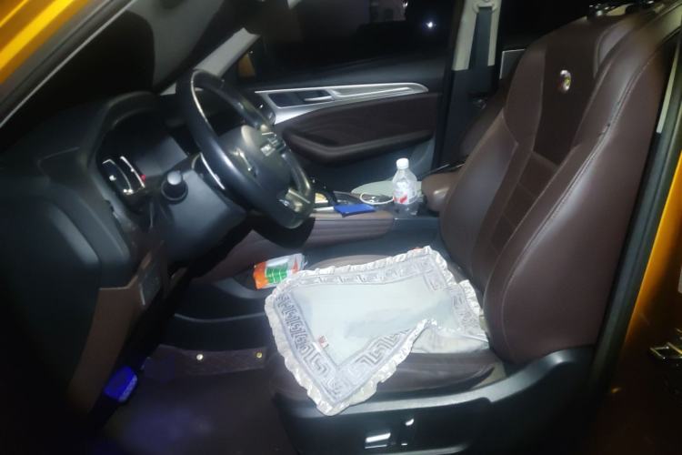 Used Haval F7 2019 2.0T Four-Wheel Drive 70th Anniversary Limited Edition Left Front Seat