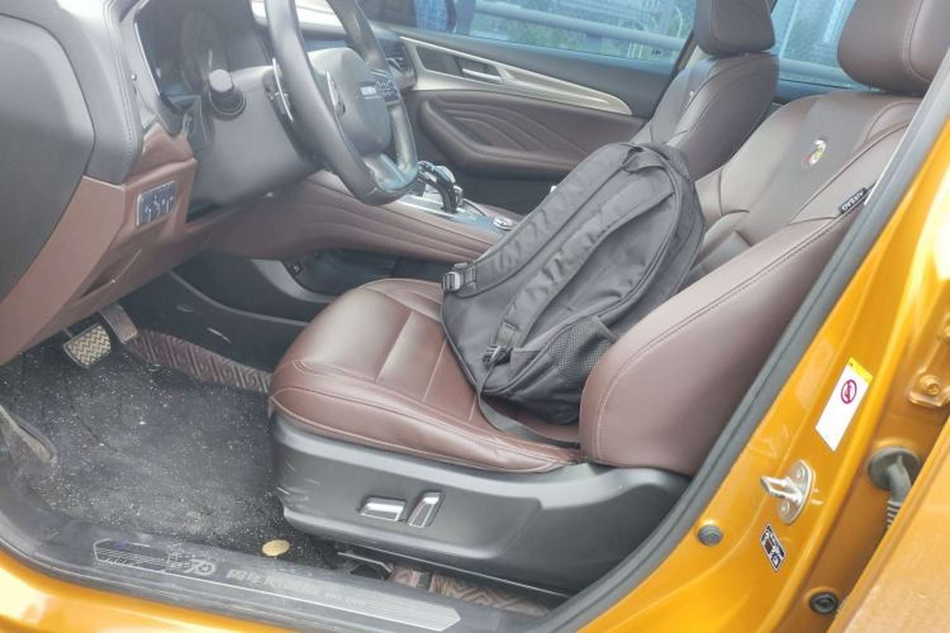 Used Haval F7 2019 2.0T Four-Wheel Drive 70th Anniversary Limited Edition Left Front Seat