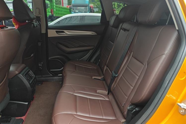 Used Haval F7 2019 2.0T Four-Wheel Drive 70th Anniversary Limited Edition Left Rear Seat
