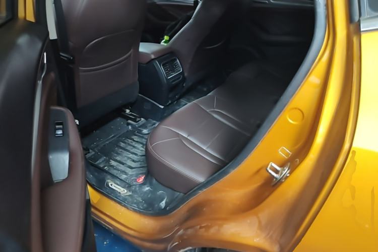 Used Haval F7 2019 2.0T Four-Wheel Drive 70th Anniversary Limited Edition Left Rear Seat
