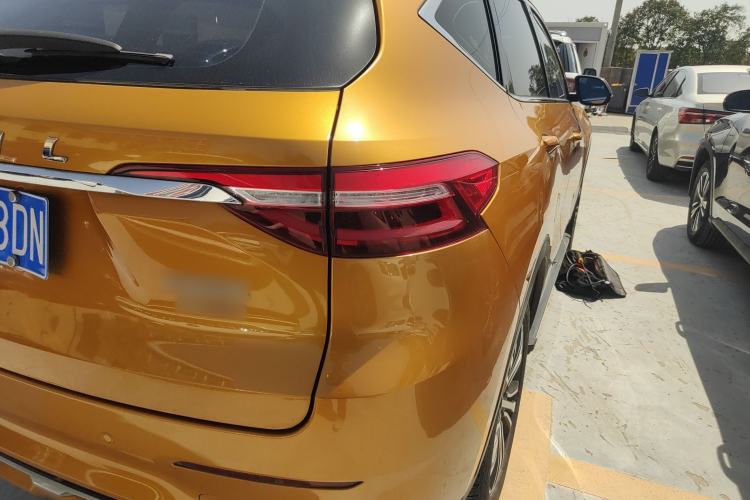 Used Haval F7 2019 2.0T Four-Wheel Drive 70th Anniversary Limited Edition Right Rear Taillight