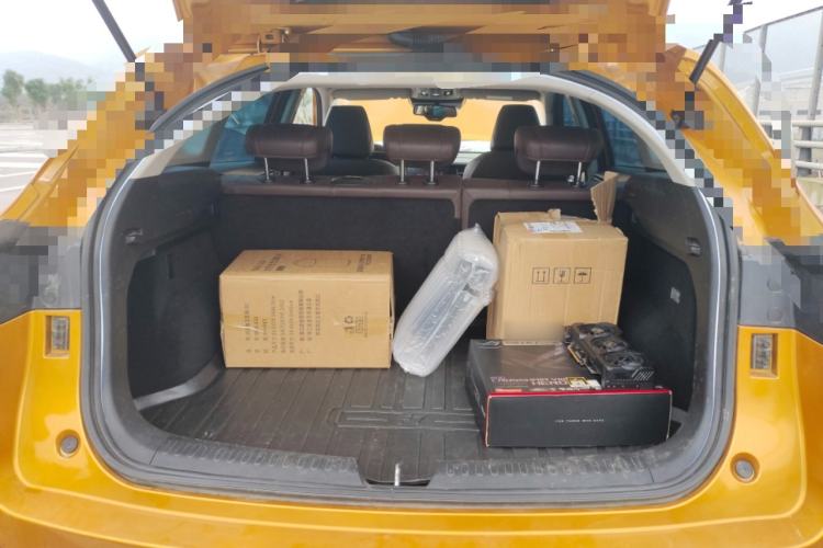 Used Haval F7 2019 2.0T Four-Wheel Drive 70th Anniversary Limited Edition Trunk
