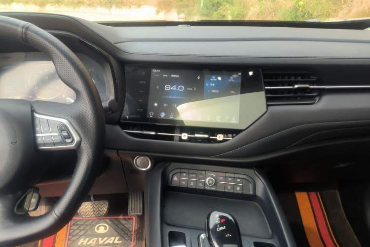 Used Haval F7 2020 2.0T Two-Wheel Drive i-Van Audio And AC Panel