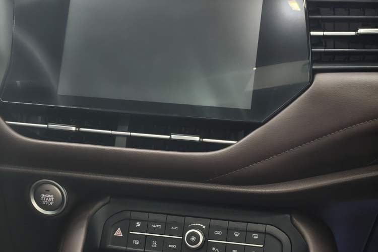 Used Haval F7 2020 2.0T All-Wheel Drive iJoy Audio And AC Panel
