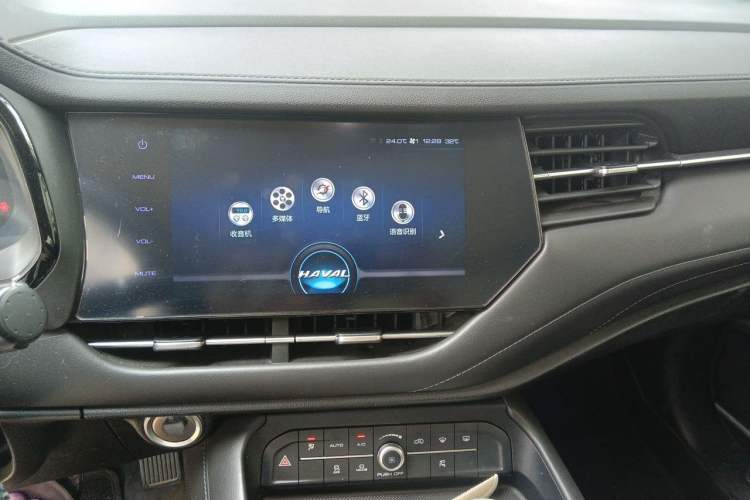 Used Haval F7 2020 1.5T Two-Wheel Drive i-Type Audio And AC Panel