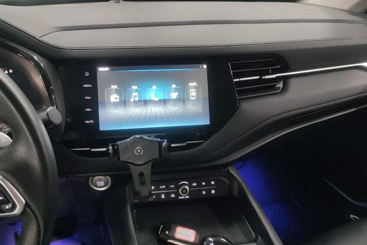 Used Haval F7 2020 1.5T Two-Wheel Drive i-Trend Audio And AC Panel